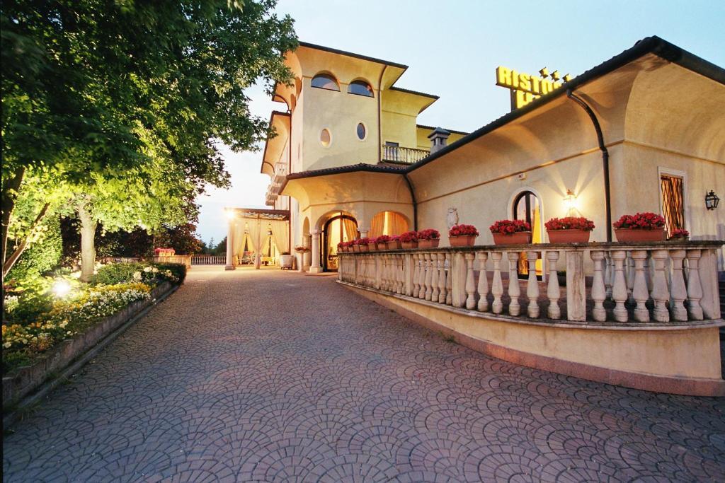 Villa Belvedere 1849 Misano di Gera d'Adda Экстерьер фото